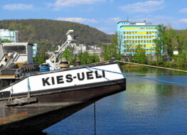 008 - Ueli schaut nach Grenzach DE